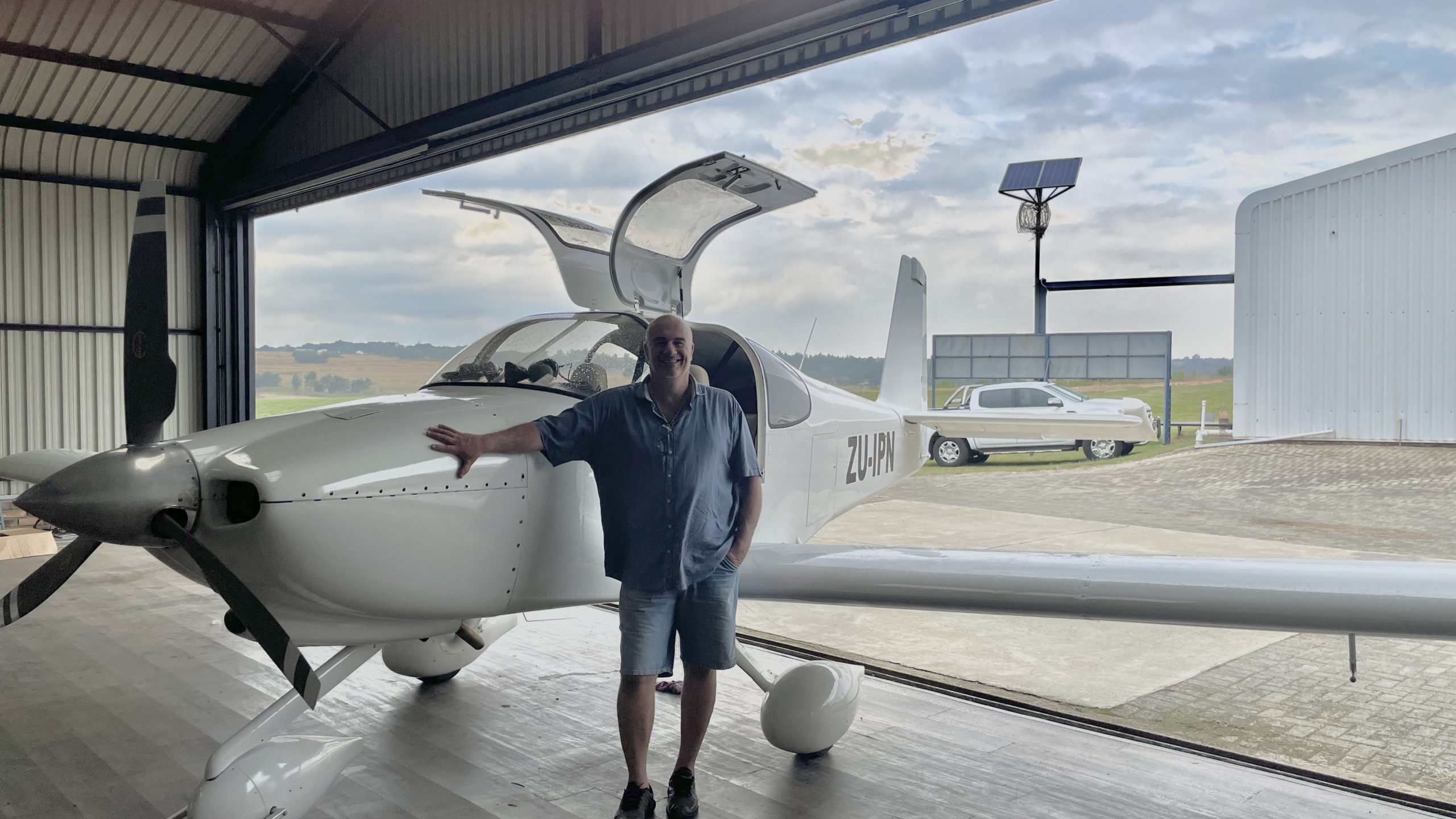 Kevern Brown's RV10 Van's Aircraft Total Performance RV Kit Planes