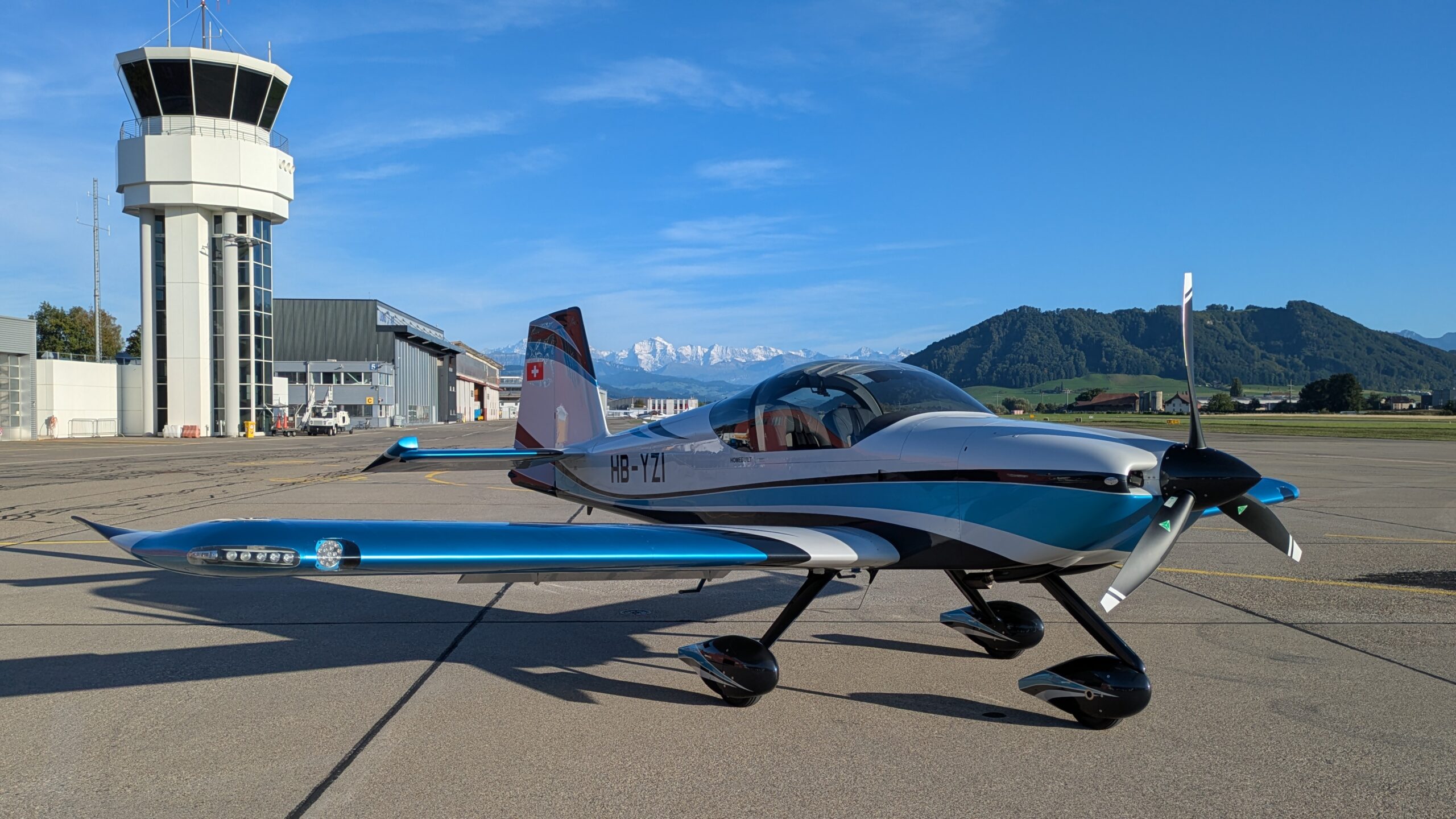 イヴァン Ulrich Sigrist's RV-14A - Van's Aircraft Total Performance RV Kit